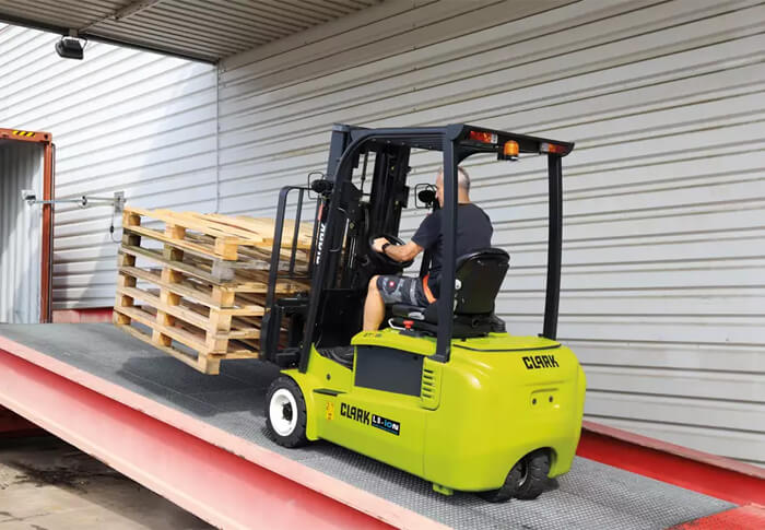 Forklift Rentals 05